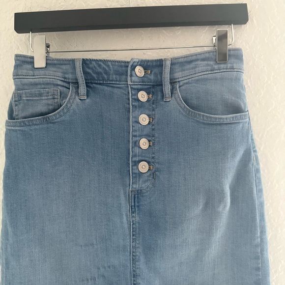 Banana Republic Button Fly Jean Denim Skirt - Picture 2 of 4